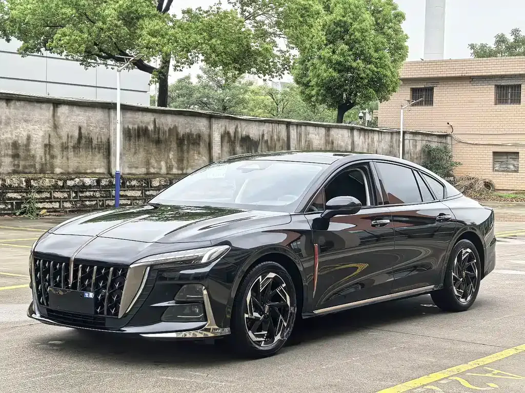Hongqi H6 — фото 1