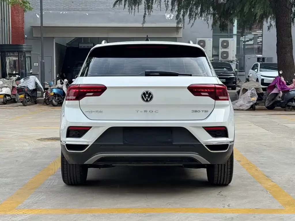 Volkswagen T-Roc — фото 5