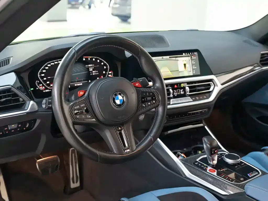 BMW M4 — фото 10