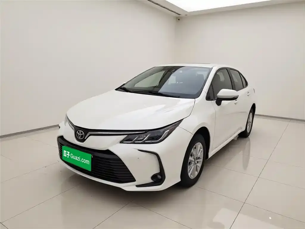 Toyota Corolla — фото 3