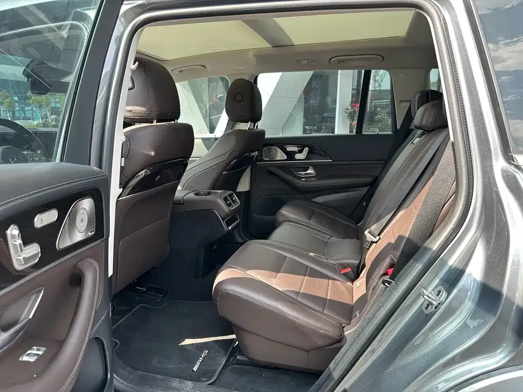 Mercedes-Benz GLS — фото 4
