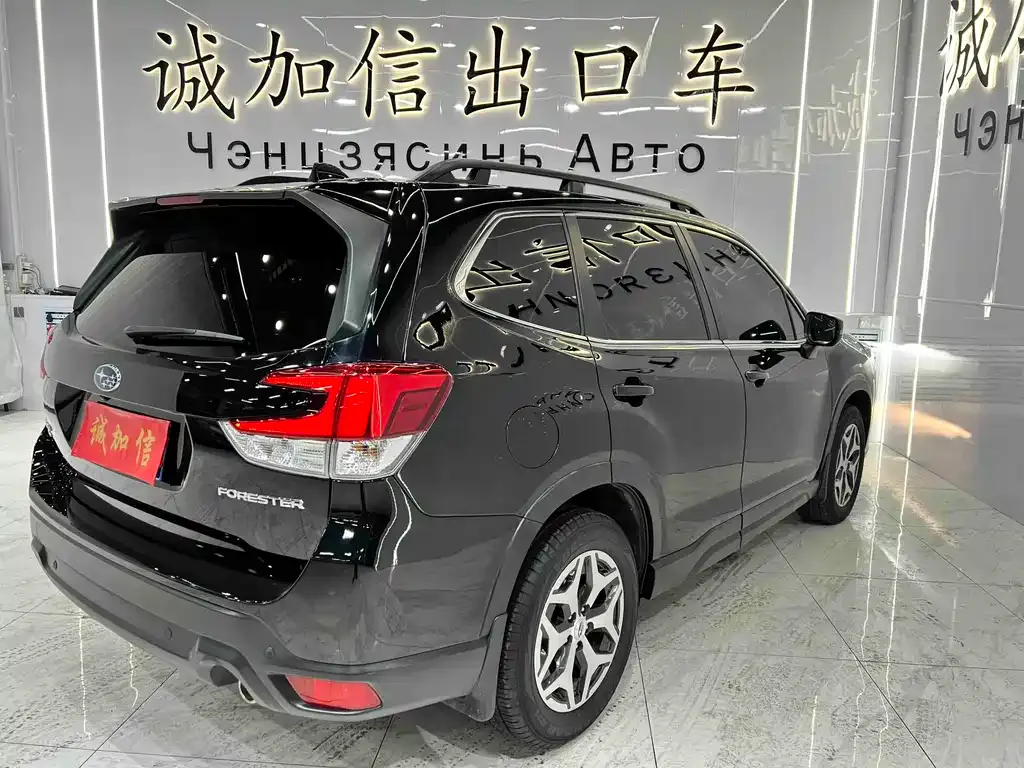 Subaru Forester — фото 5