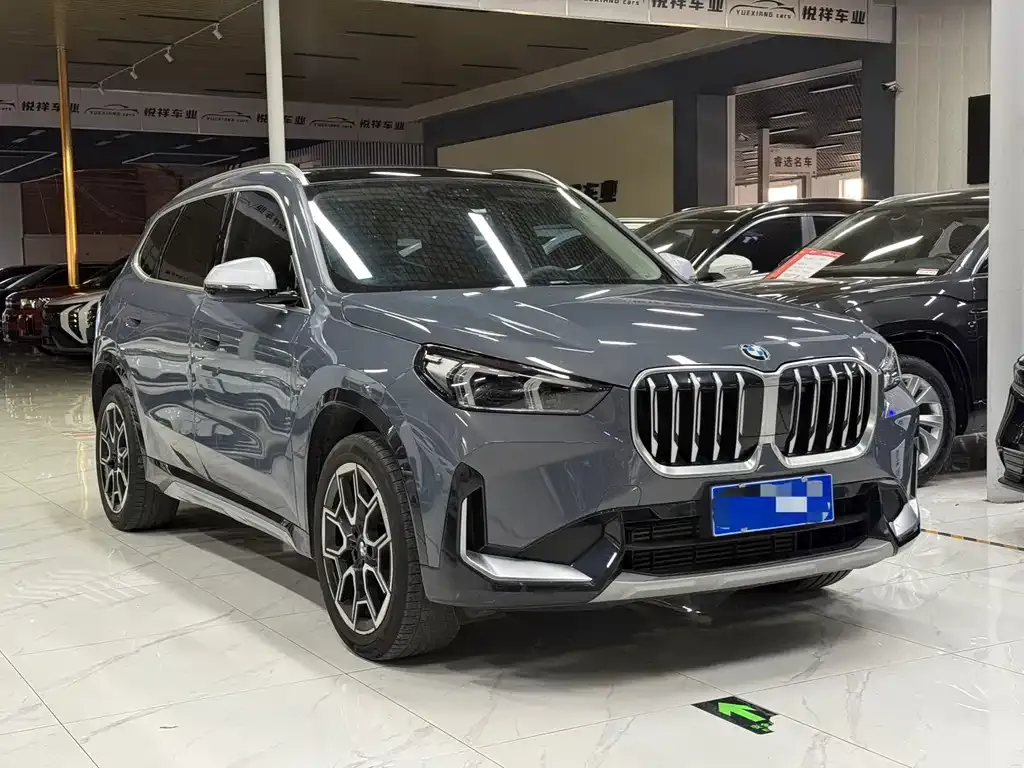 BMW X1 — фото 1