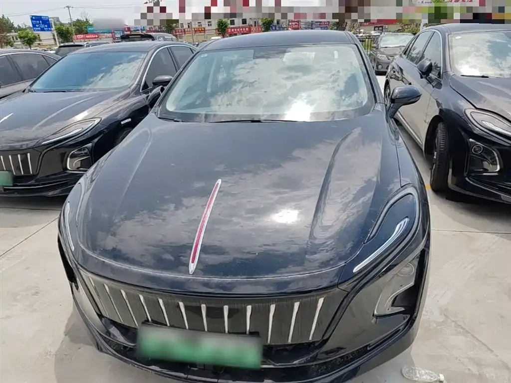 Hongqi E-QM5 — фото 3