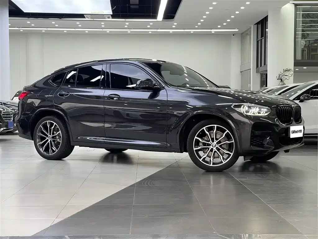 BMW X4 — фото 7