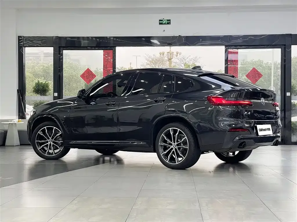 BMW X4 — фото 9