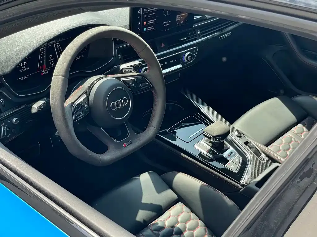 Audi RS 4 — фото 3