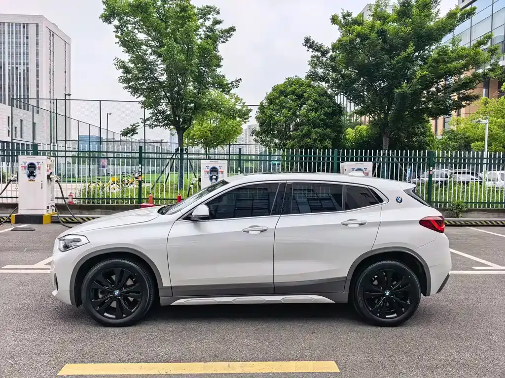 BMW X2 — фото 9