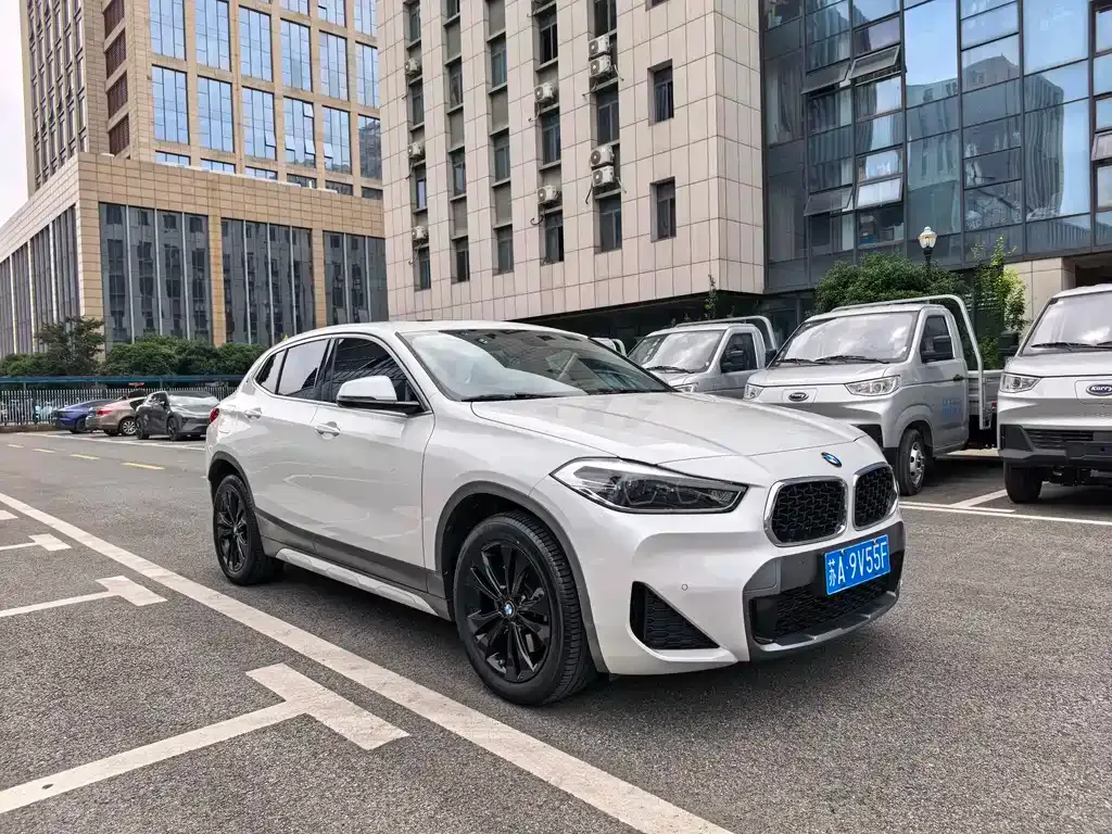 BMW X2 — фото 7