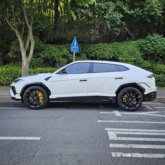 Lamborghini Urus — фото 6