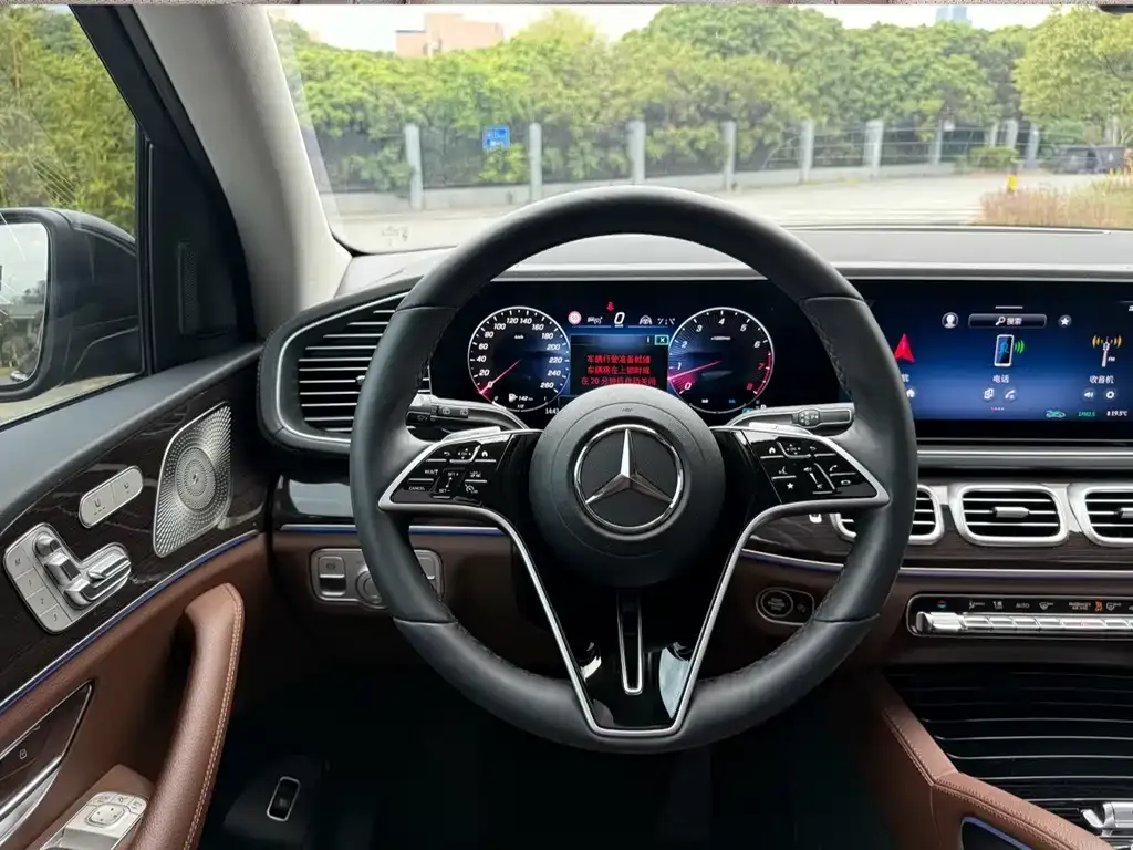 Mercedes-Benz GLE — фото 4