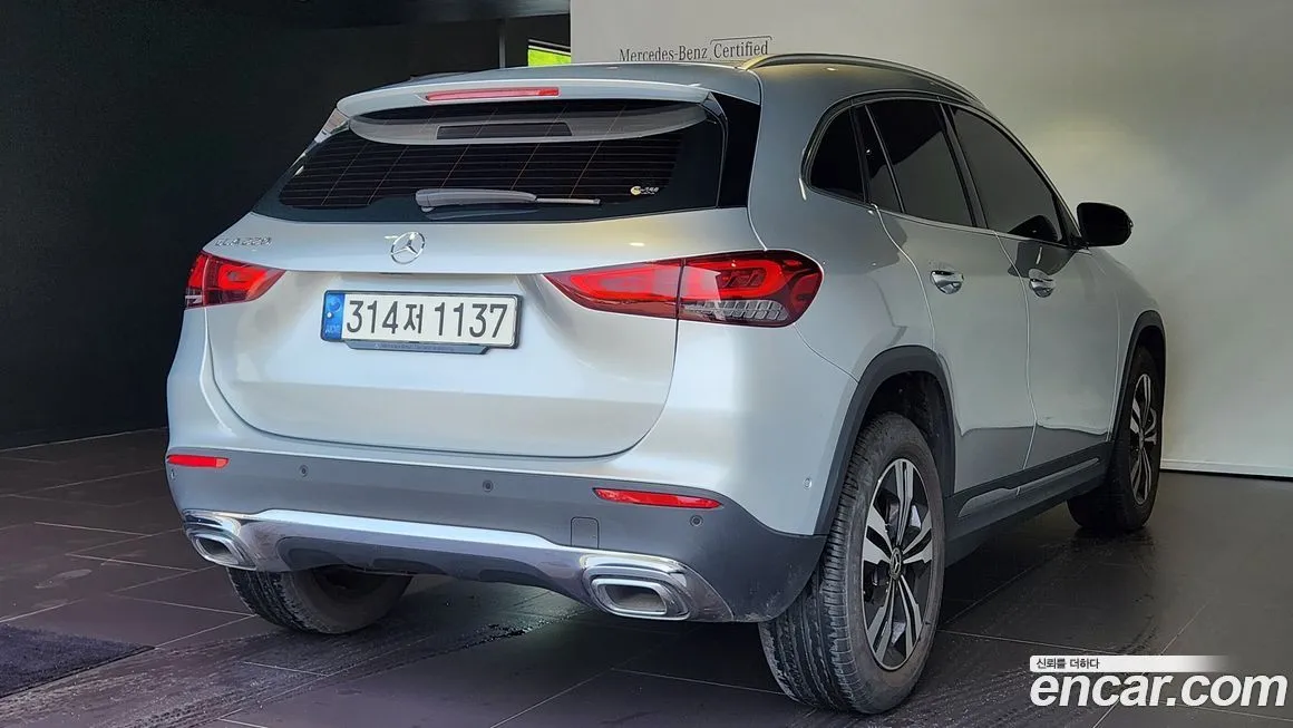 Mercedes-Benz GLA-Class — фото 6
