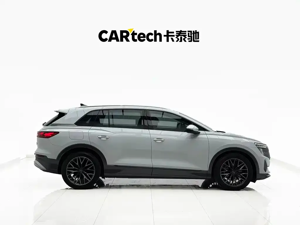 Audi Q5 e-tron — фото 3