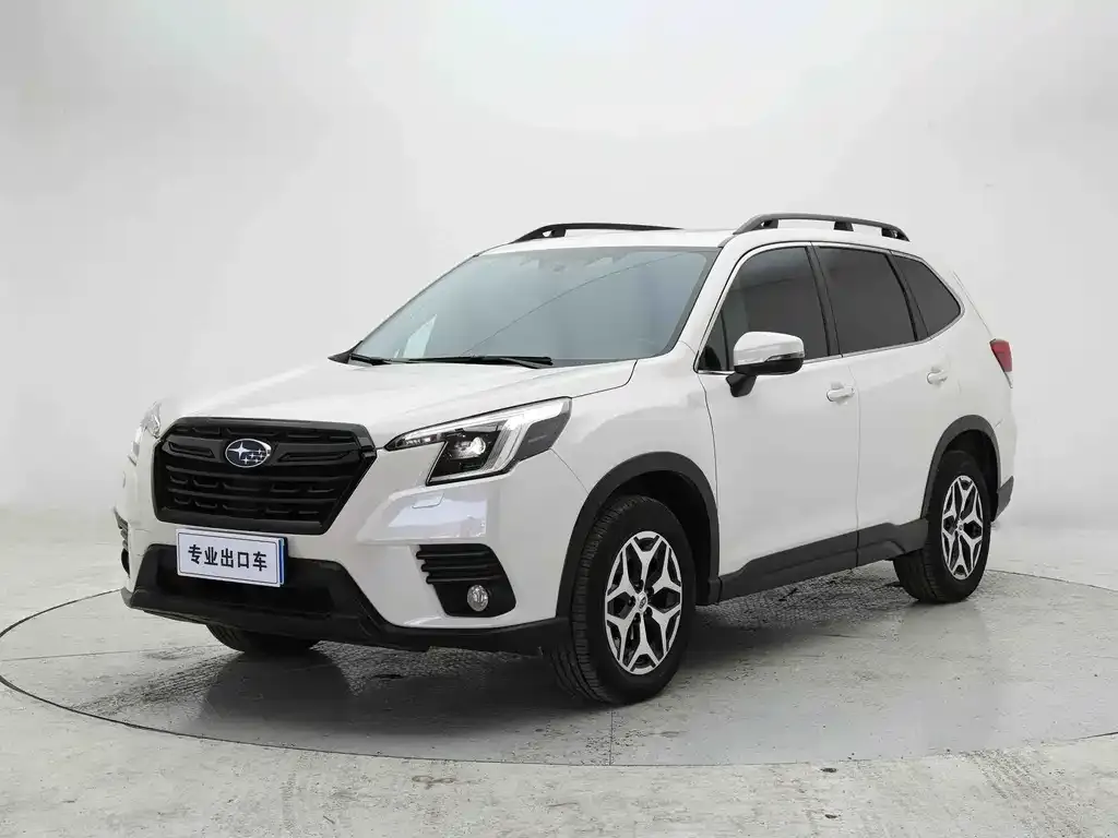 Subaru Forester — фото 1