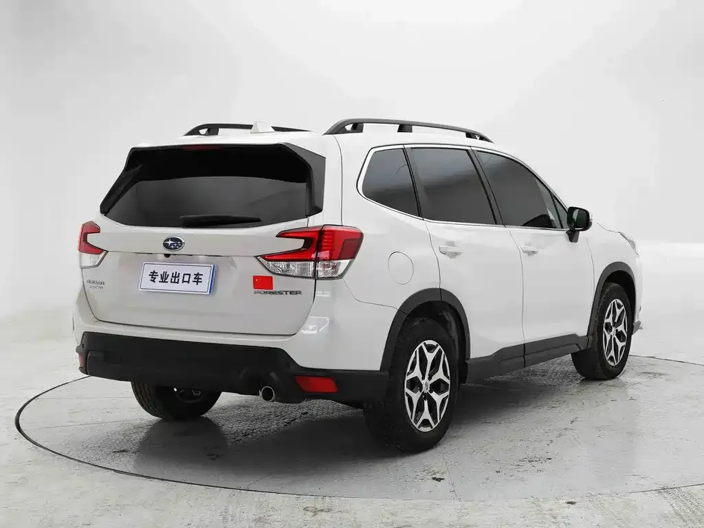 Subaru Forester — фото 2