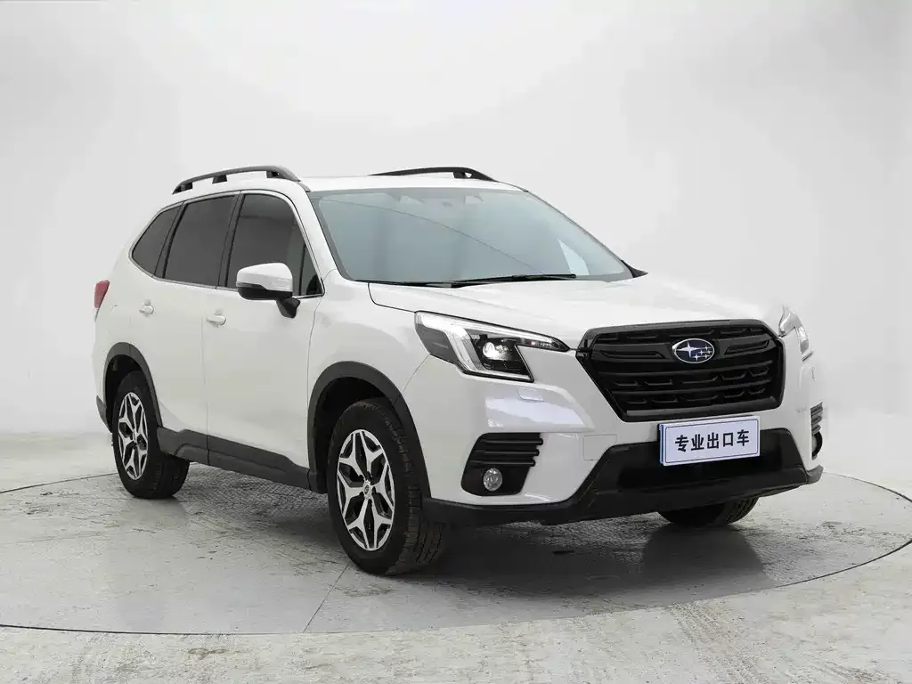 Subaru Forester — фото 5