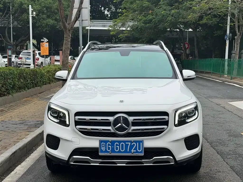 Mercedes-Benz GLB — фото 10