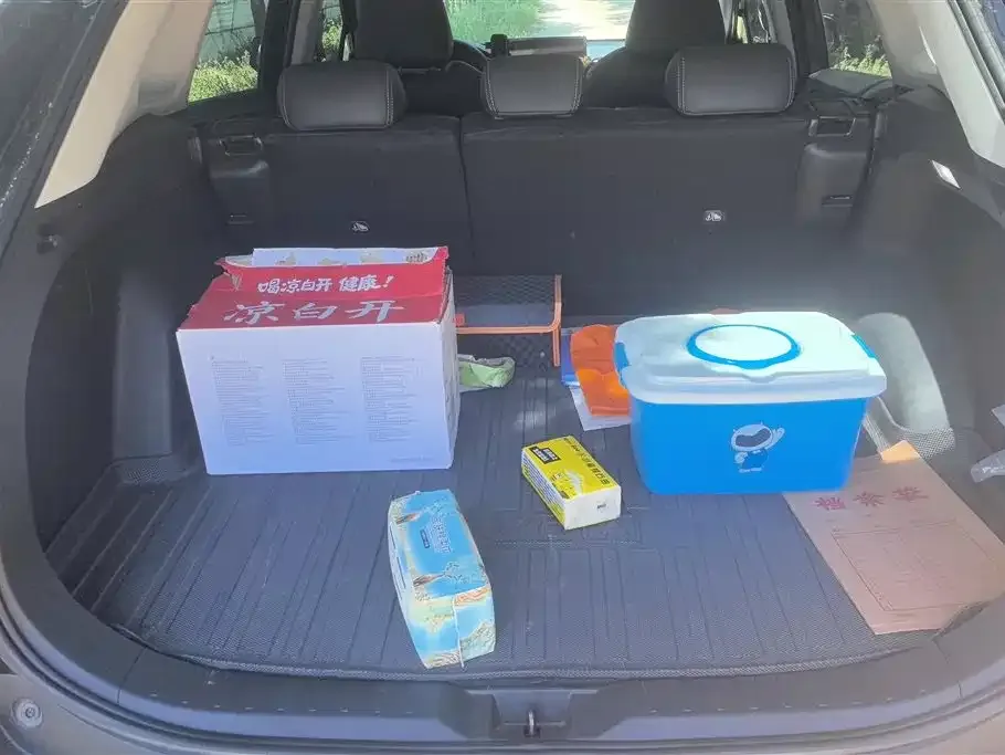 Toyota RAV4 — фото 2