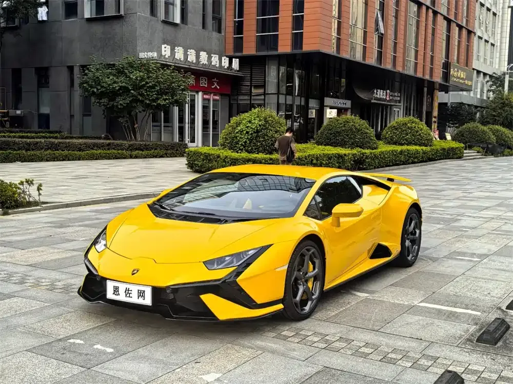 Lamborghini Huracan — фото 1