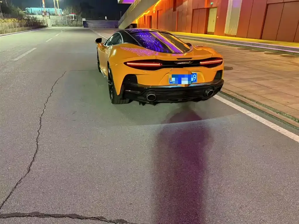 McLaren GT — фото 4