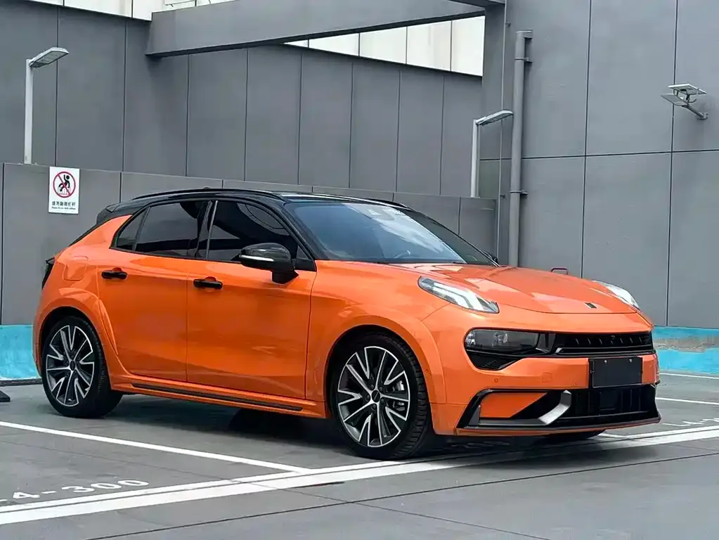 Lynk & Co 02 Hatchback — фото 7