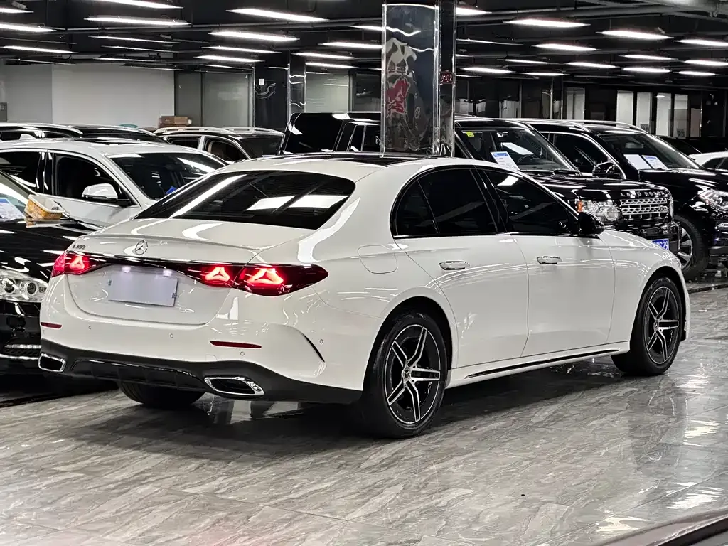 Mercedes-Benz E-Class (Import) — фото 9