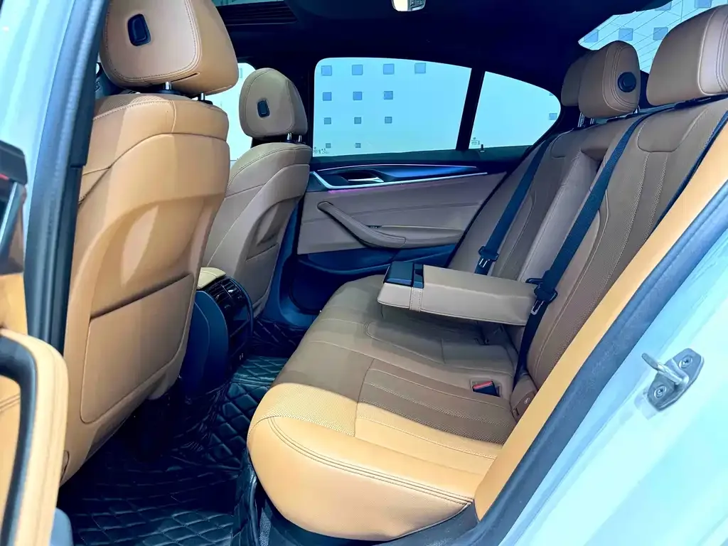 BMW 5 Series (Import) — фото 9