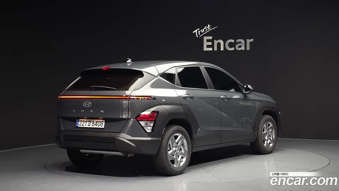 Hyundai Kona — фото 2
