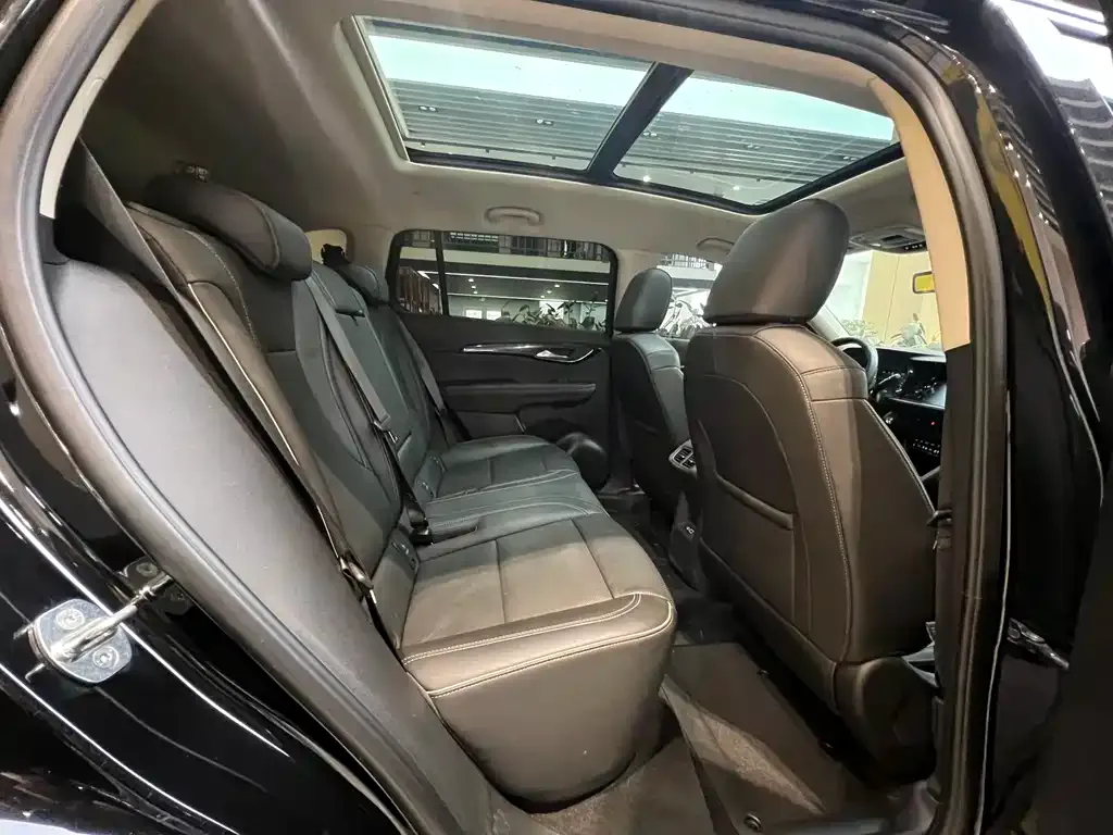 Buick Envision Plus — фото 5
