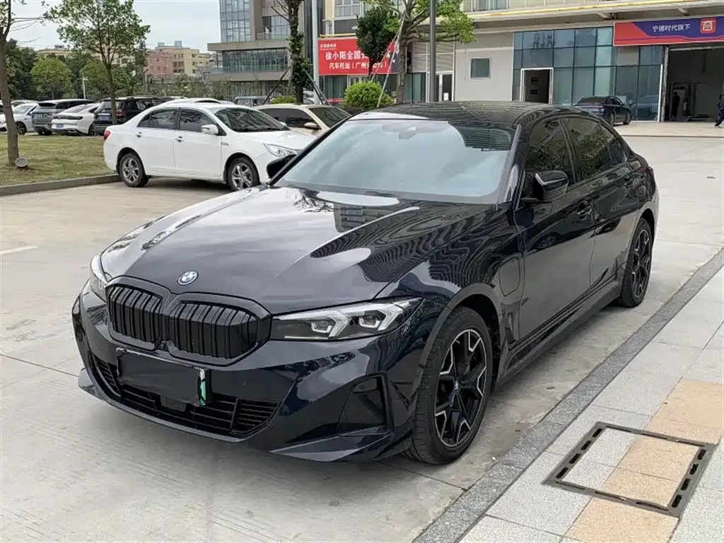 BMW i3 — фото 1