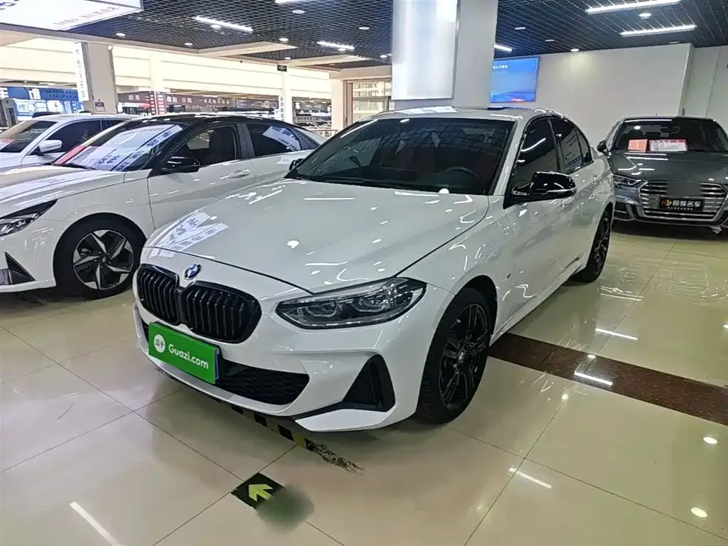 BMW 1 Series — фото 1