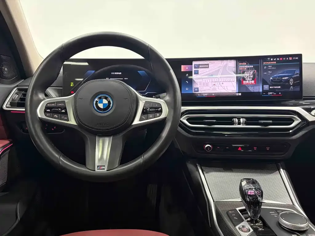 BMW i3 — фото 7