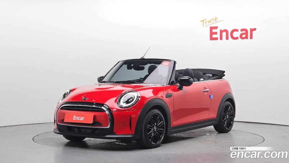 Mini Cooper Convertible — фото 1