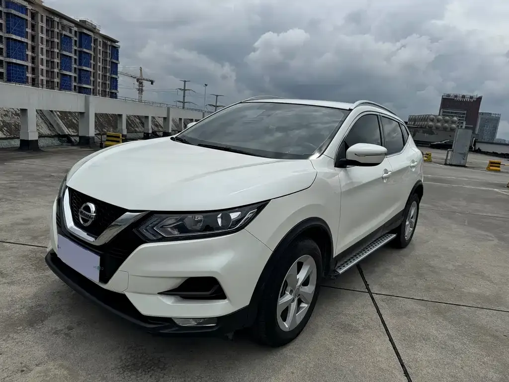Nissan Qashqai — фото 9