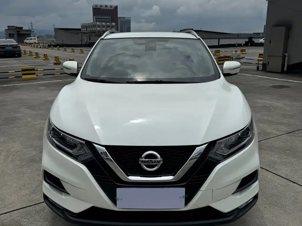 Nissan Qashqai — фото 5