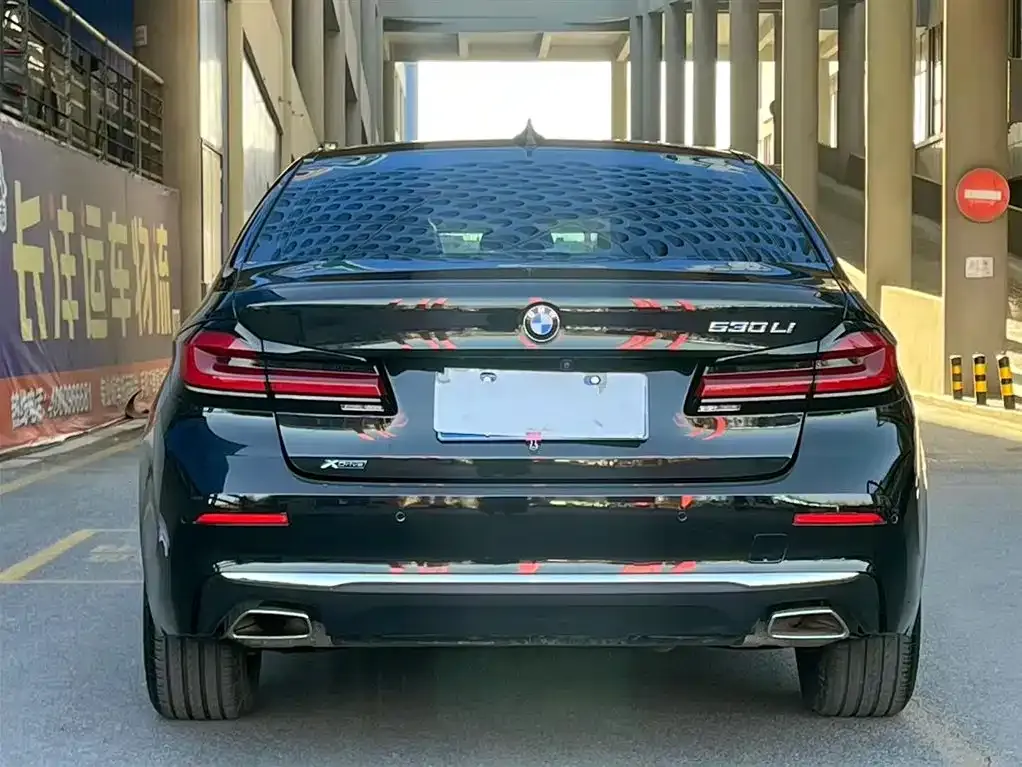 BMW 5 Series — фото 2