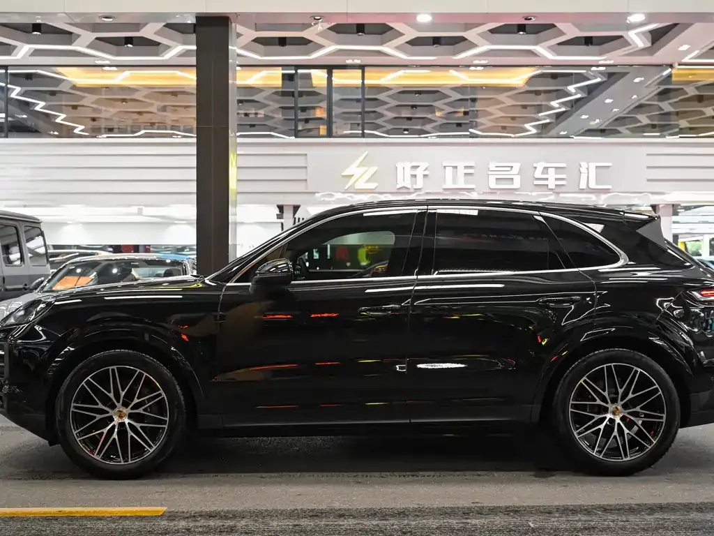 Porsche Cayenne — фото 4