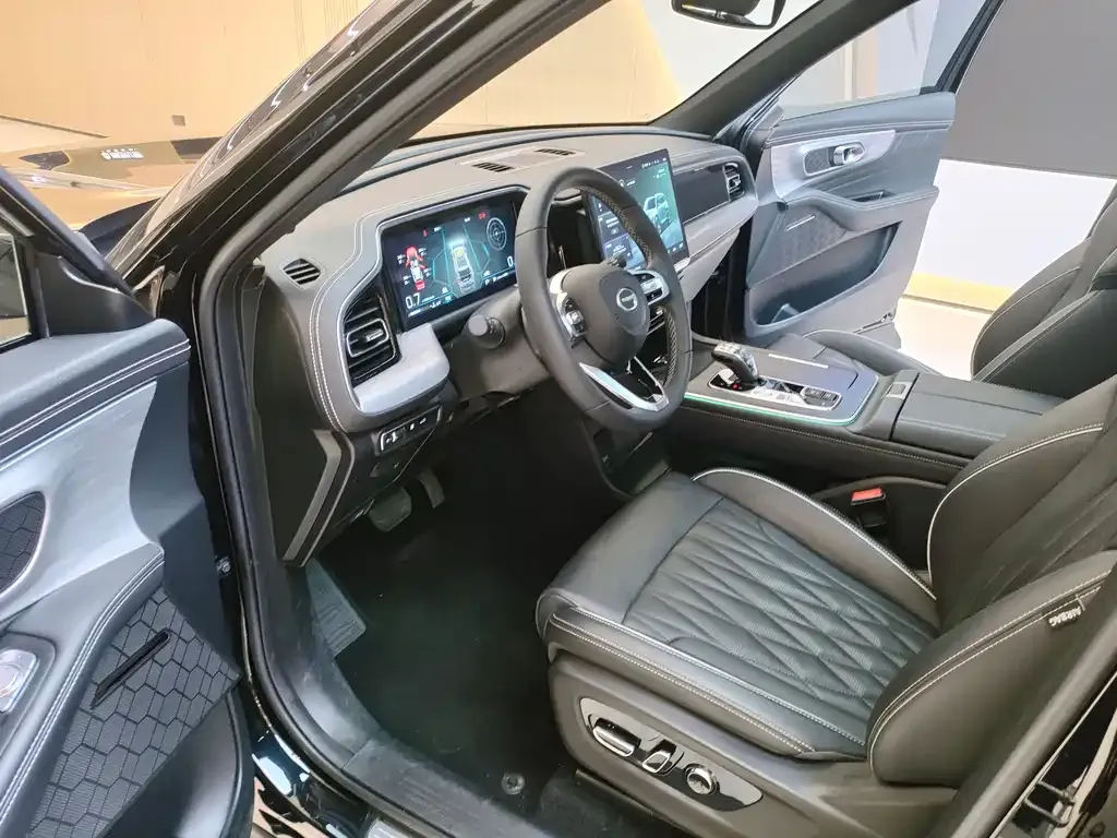 GAC Motor Trumpchi GS8 — фото 8