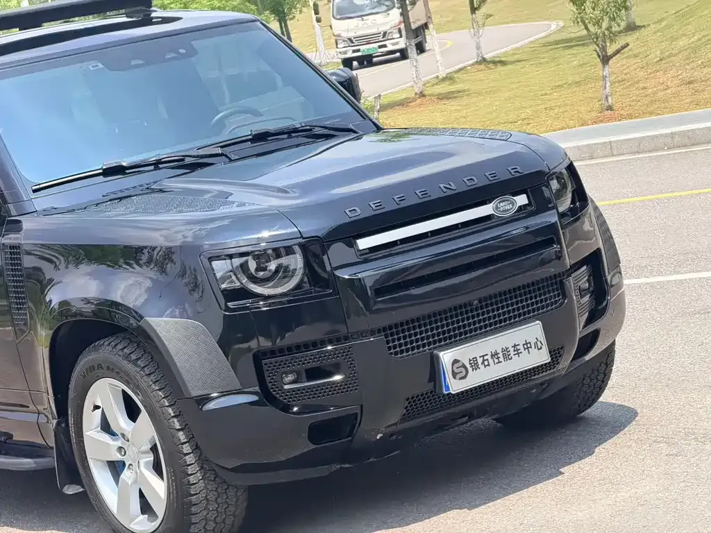 Land Rover Defender — фото 9
