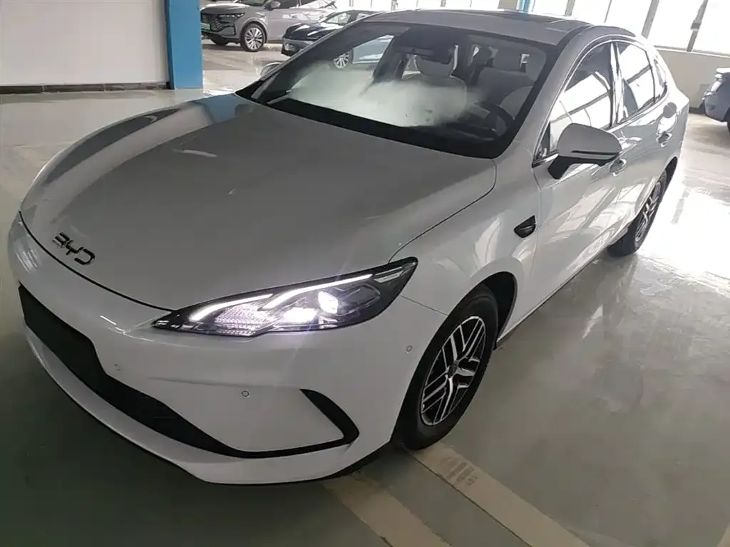 BYD Seal 05 DM-i — фото 1