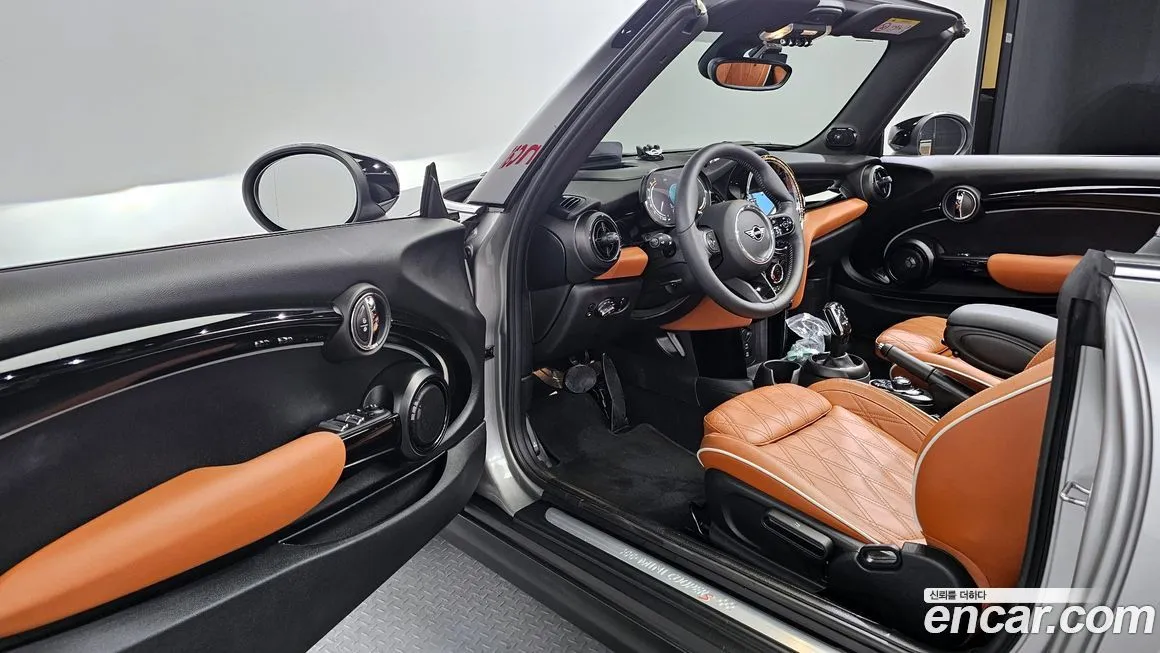 Mini Cooper Convertible — фото 10