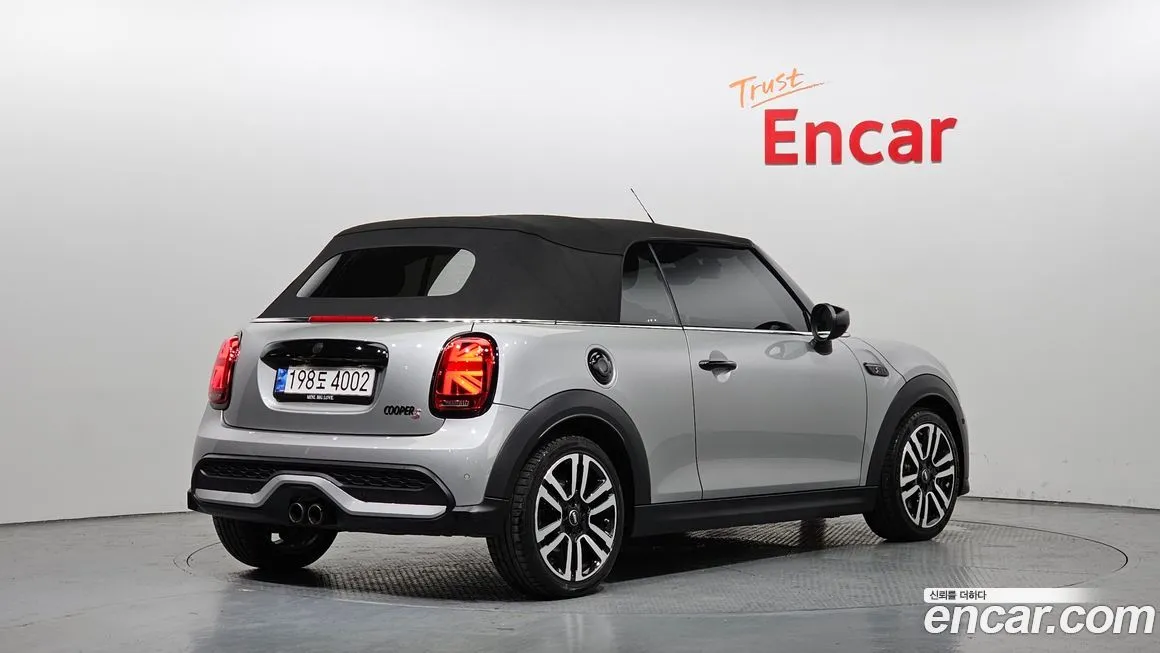 Mini Cooper Convertible — фото 2