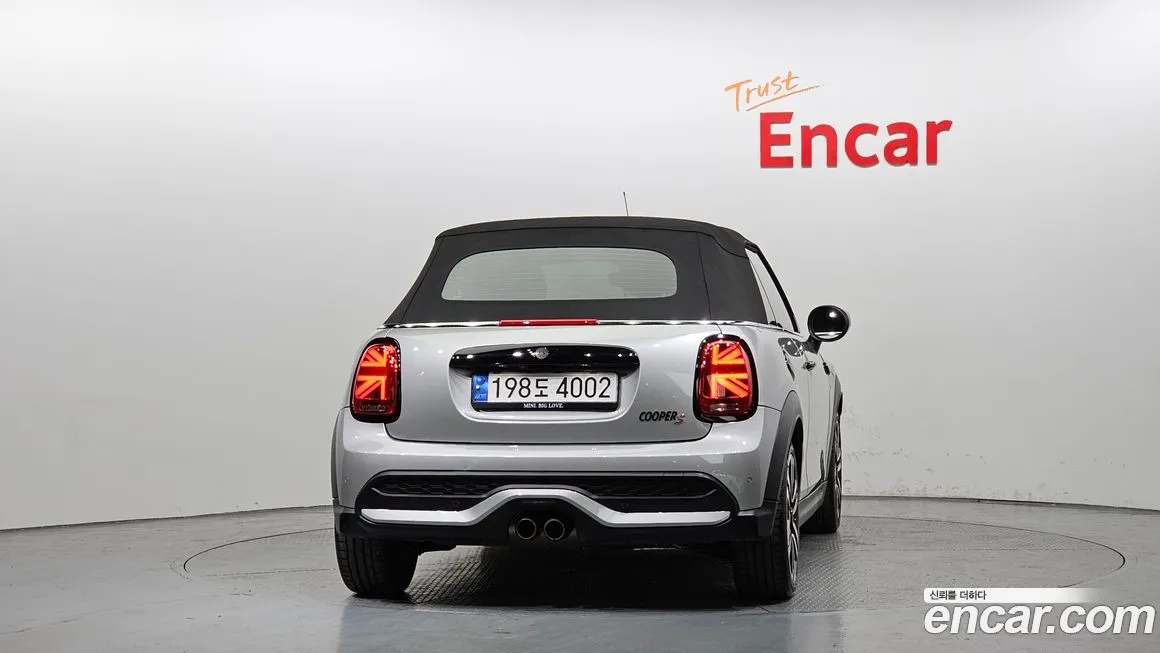Mini Cooper Convertible — фото 3