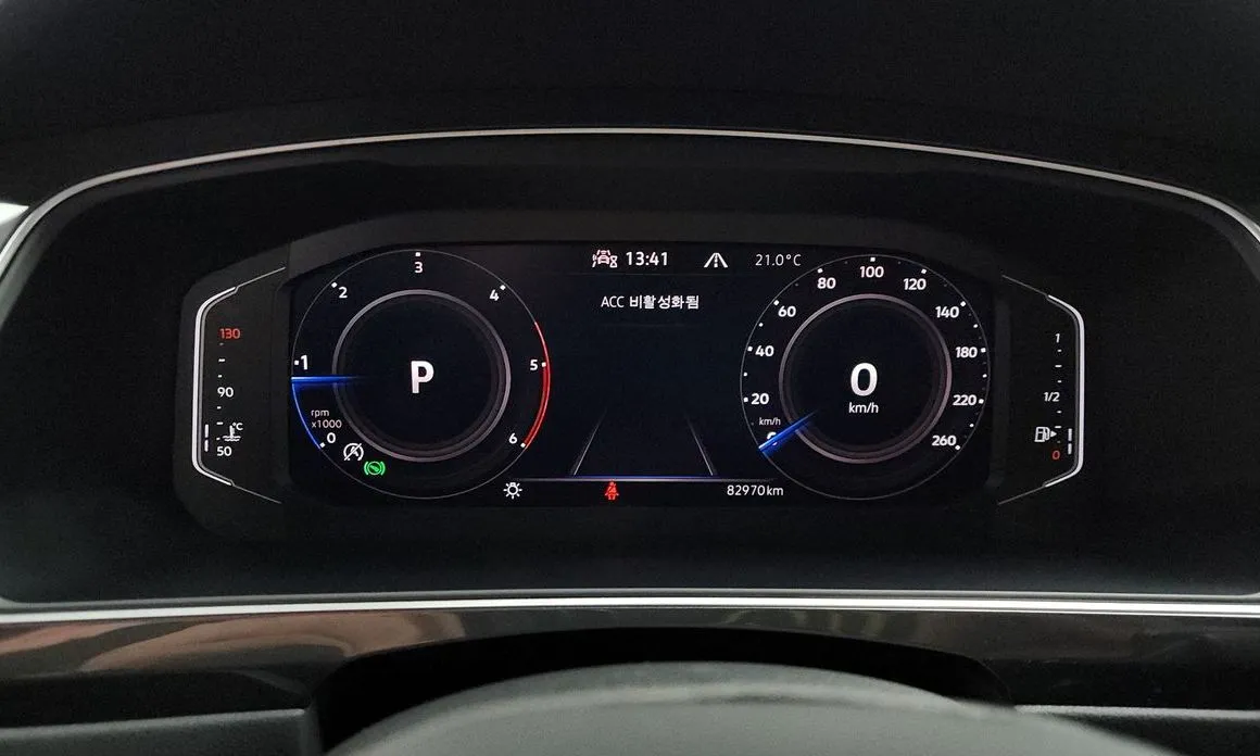 Volkswagen Tiguan — фото 5
