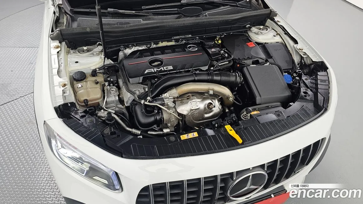 Mercedes-Benz GLB-Class — фото 10
