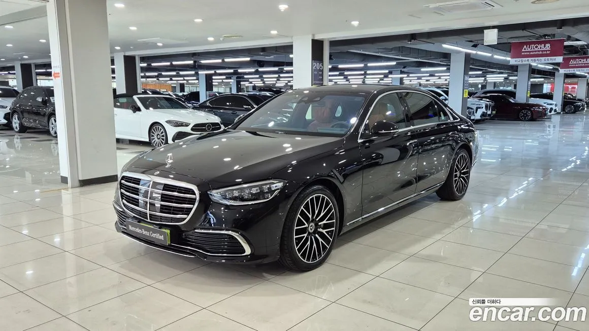 Mercedes-Benz S-Class — фото 1