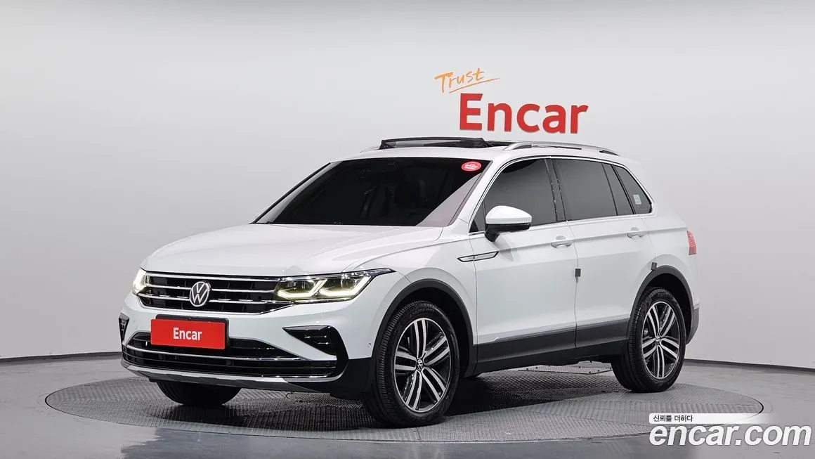 Volkswagen Tiguan — фото 1
