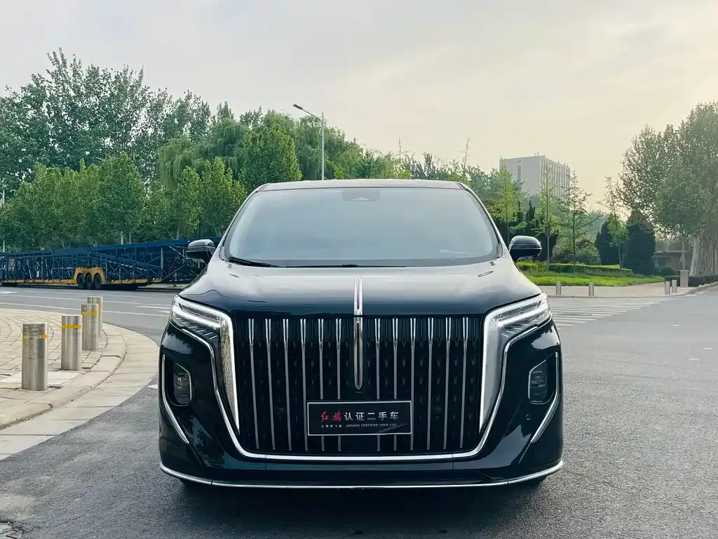 Hongqi HQ9 — фото 7