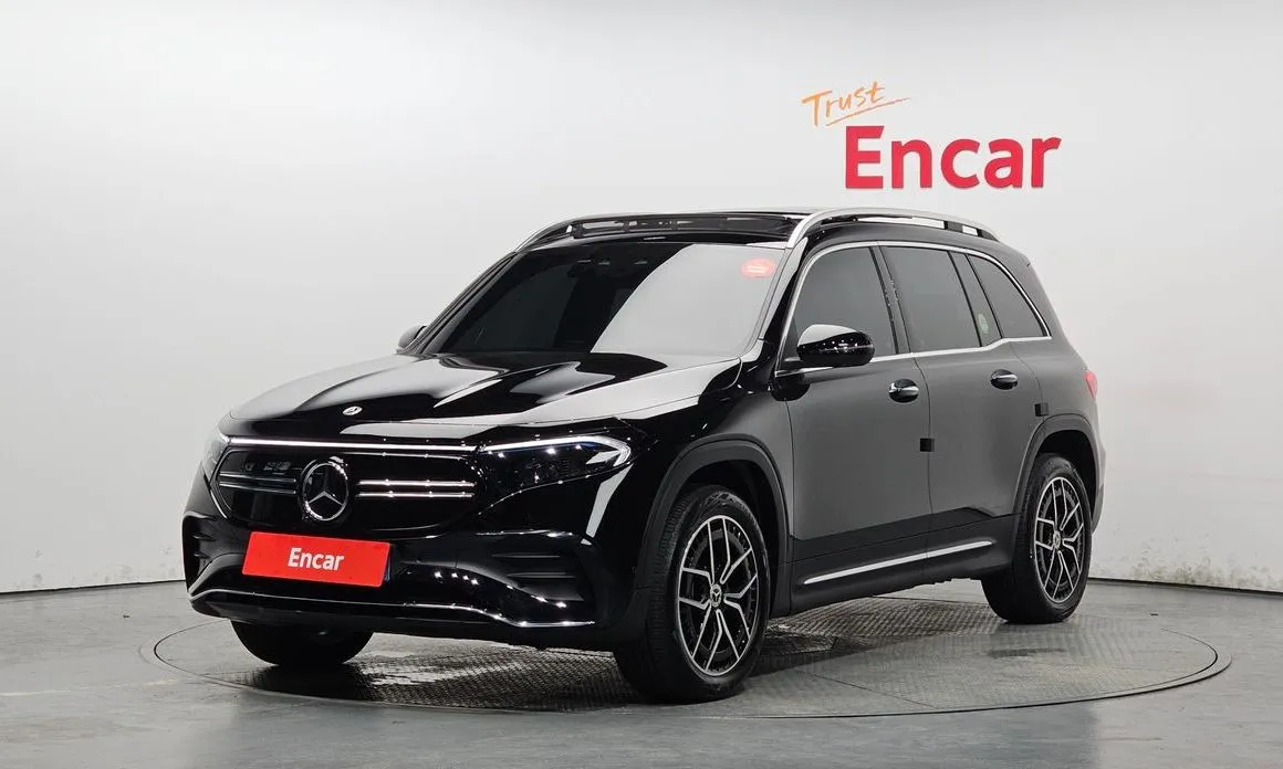 Mercedes-Benz EQB — фото 1