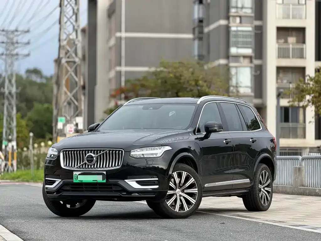 Volvo XC90 PHEV — фото 1